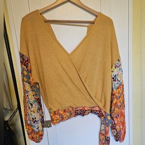 Blu pepper Surplice Boho Blouse, Surplice Knit Top with Contrast Sleeves Size M
